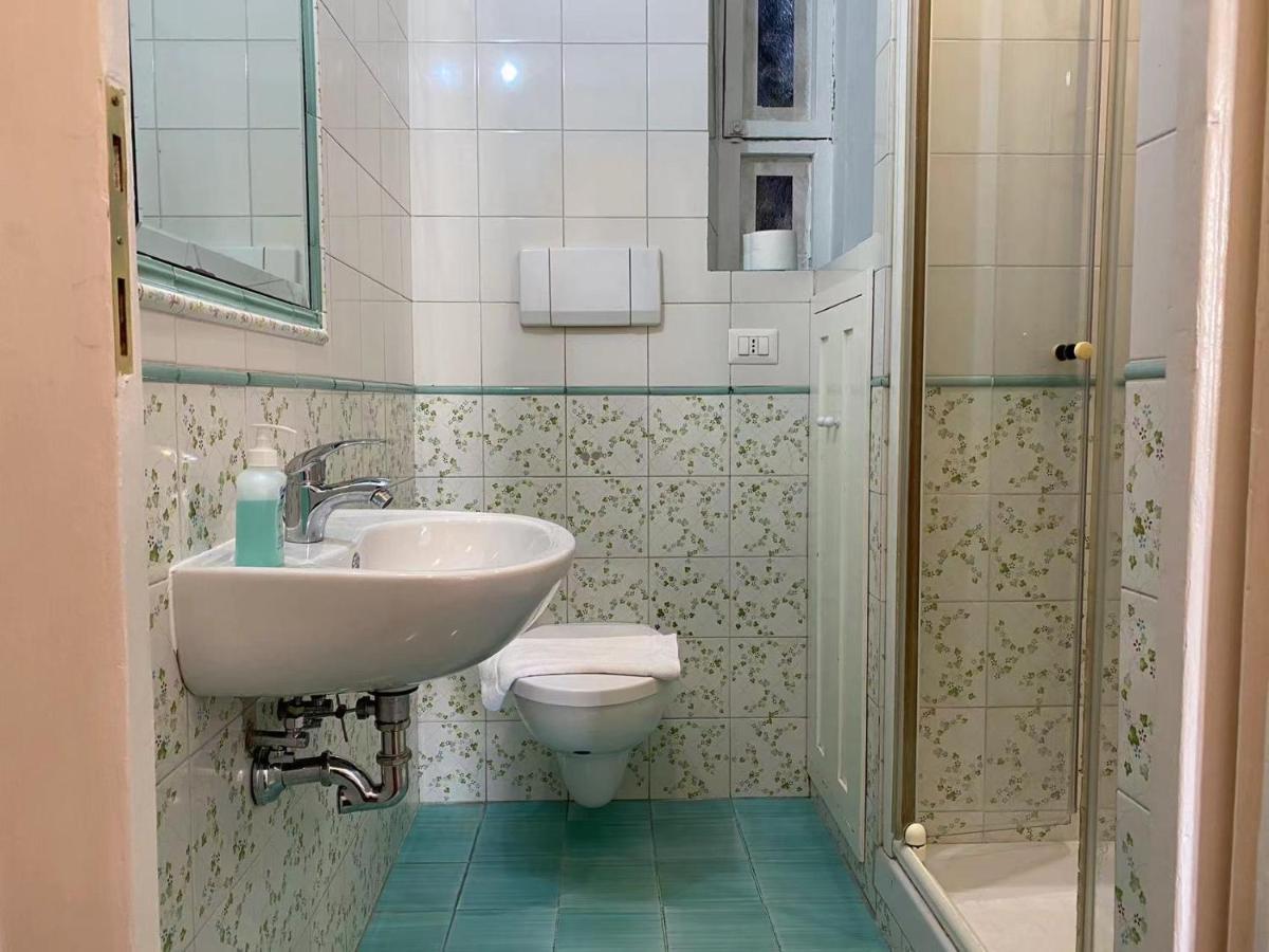 Appartement Cavour 44616 à Rome Extérieur photo