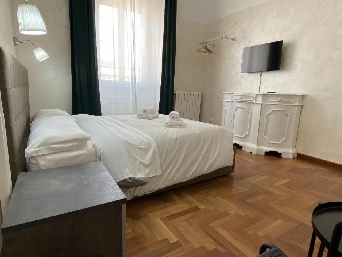 Appartement Cavour 44616 à Rome Extérieur photo