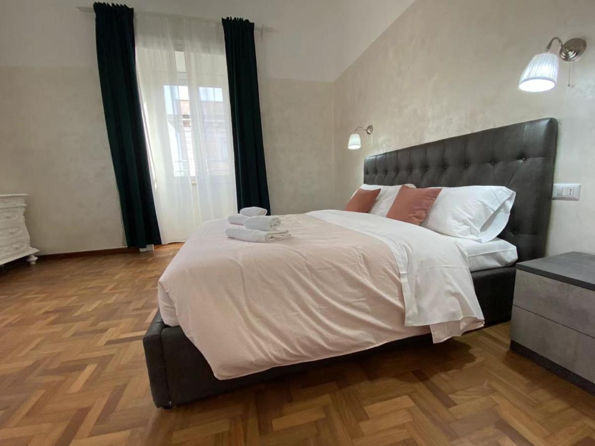 Appartement Cavour 44616 à Rome Extérieur photo