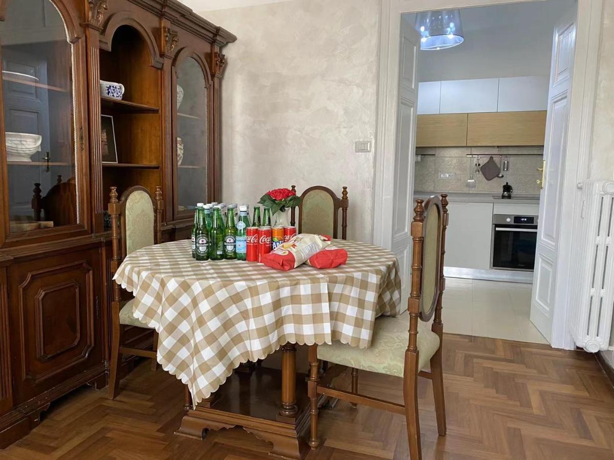 Appartement Cavour 44616 à Rome Extérieur photo