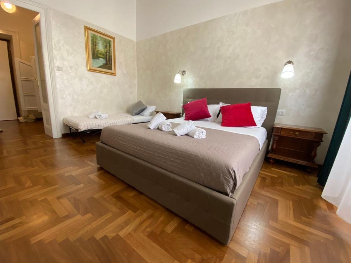 Appartement Cavour 44616 à Rome Extérieur photo