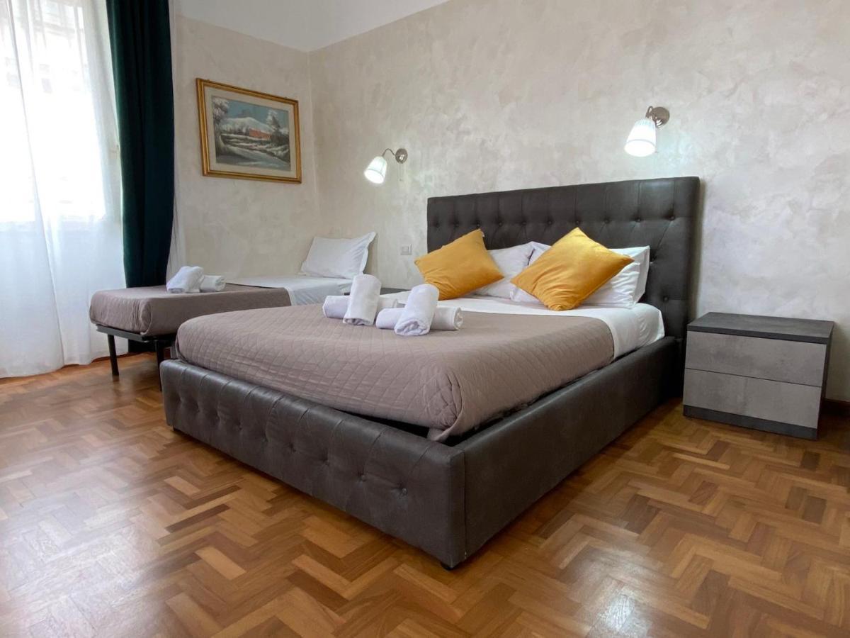 Appartement Cavour 44616 à Rome Extérieur photo