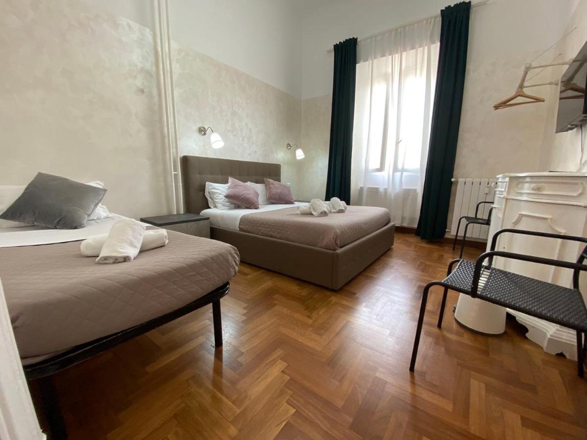 Appartement Cavour 44616 à Rome Extérieur photo