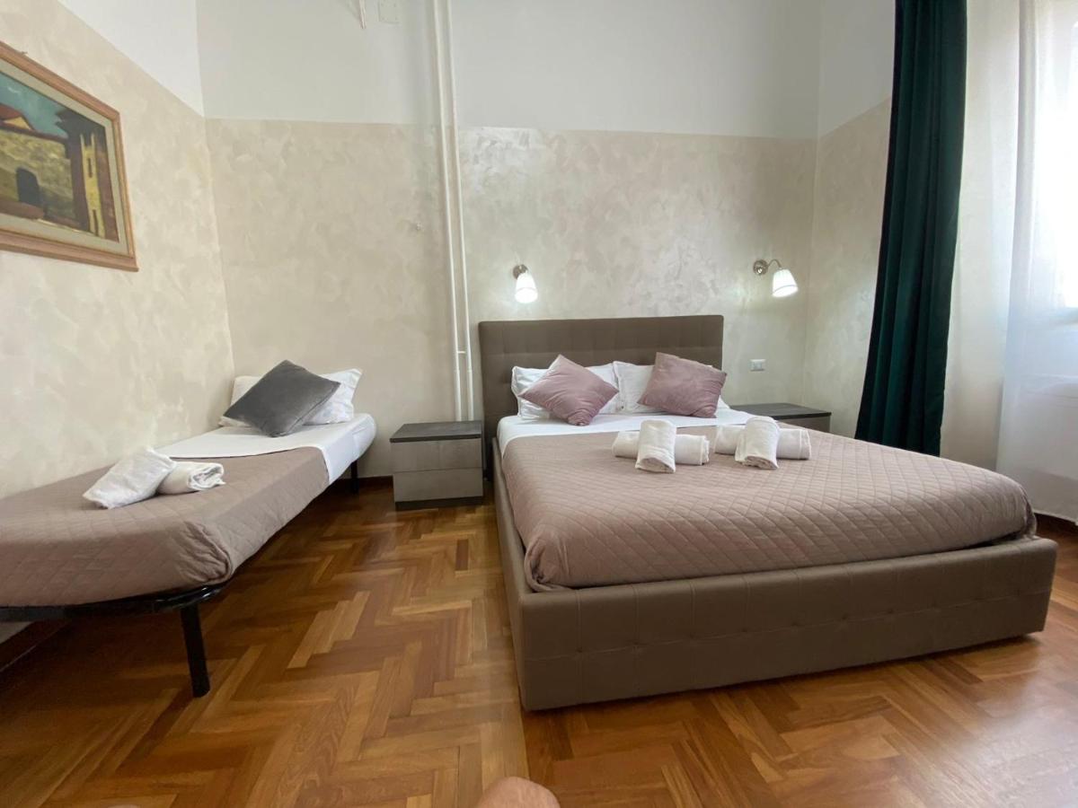 Appartement Cavour 44616 à Rome Extérieur photo